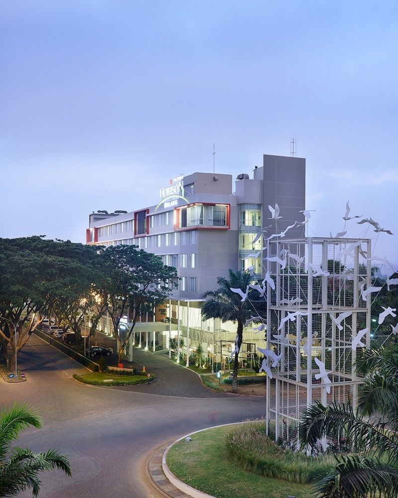 Grand Cakra Hotel Malang Ngoại thất bức ảnh
